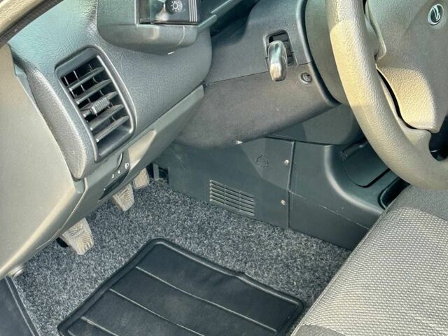 Сірий ВАЗ 2111, об'ємом двигуна 1.6 л та пробігом 250 тис. км за 3199 $, фото 18 на Automoto.ua