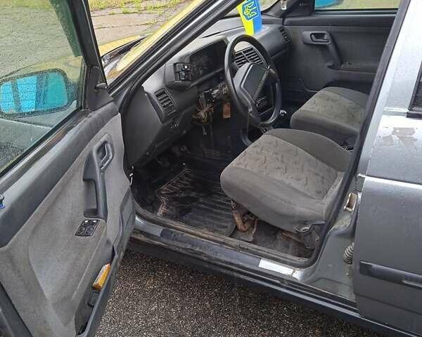 Серый ВАЗ 2111, объемом двигателя 1.6 л и пробегом 222 тыс. км за 1000 $, фото 4 на Automoto.ua