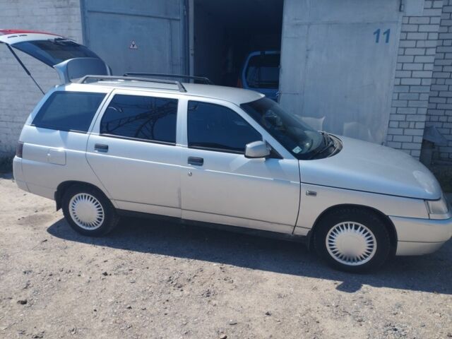 Серый ВАЗ 2111, объемом двигателя 1.6 л и пробегом 230 тыс. км за 2000 $, фото 1 на Automoto.ua