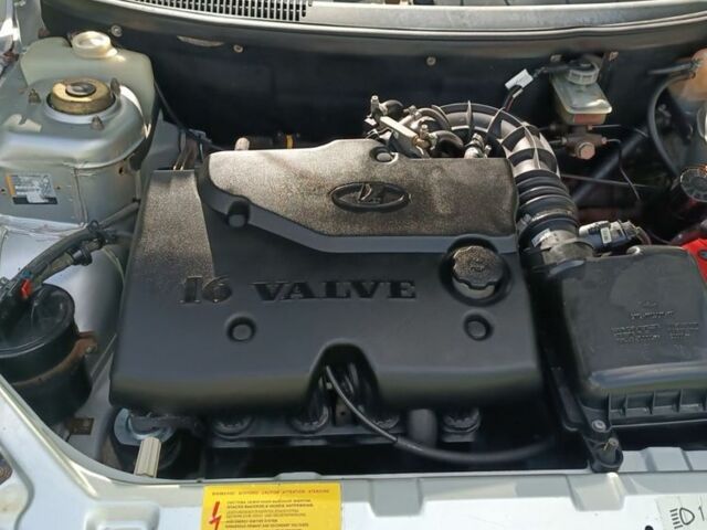 Серый ВАЗ 2111, объемом двигателя 1.7 л и пробегом 146 тыс. км за 1700 $, фото 2 на Automoto.ua