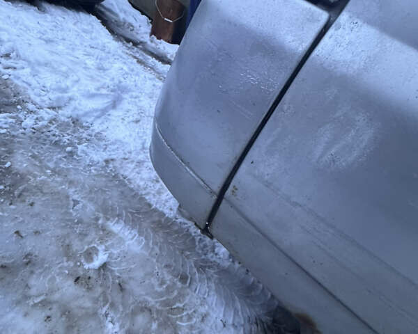 Серый ВАЗ 2111, объемом двигателя 1.6 л и пробегом 230 тыс. км за 1000 $, фото 16 на Automoto.ua