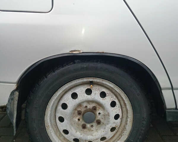 Серый ВАЗ 2111, объемом двигателя 1.6 л и пробегом 134 тыс. км за 2100 $, фото 27 на Automoto.ua