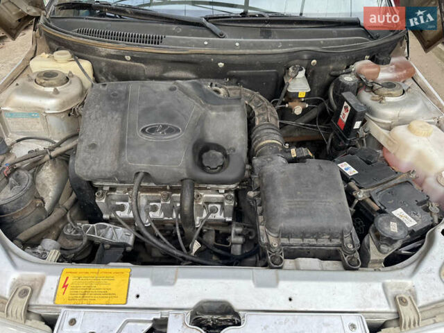 Серый ВАЗ 2111, объемом двигателя 1.6 л и пробегом 82 тыс. км за 2550 $, фото 9 на Automoto.ua