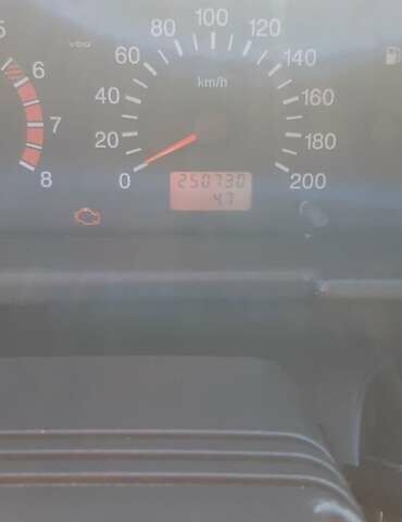 Серый ВАЗ 2111, объемом двигателя 1.6 л и пробегом 251 тыс. км за 1850 $, фото 16 на Automoto.ua