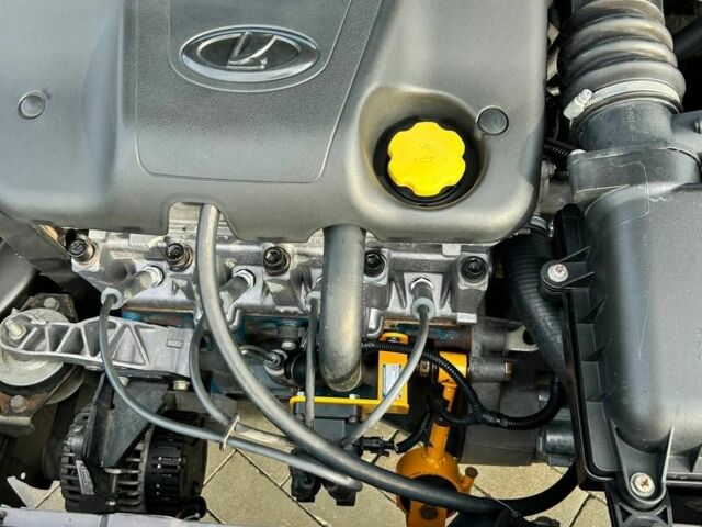 Сірий ВАЗ 2111, об'ємом двигуна 1.6 л та пробігом 250 тис. км за 3199 $, фото 11 на Automoto.ua