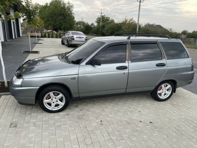 Серый ВАЗ 2111, объемом двигателя 1.6 л и пробегом 320 тыс. км за 1600 $, фото 1 на Automoto.ua