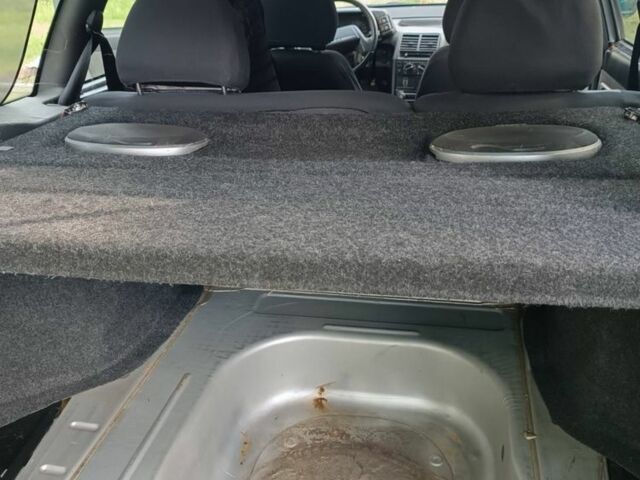 Серый ВАЗ 2111, объемом двигателя 1.7 л и пробегом 146 тыс. км за 1700 $, фото 4 на Automoto.ua