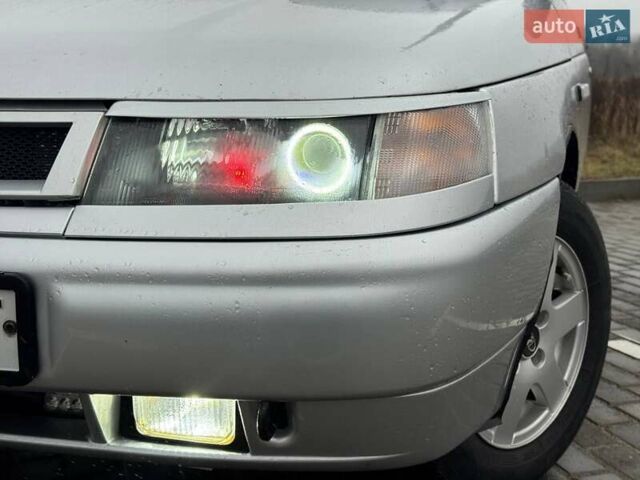 Сірий ВАЗ 2111, об'ємом двигуна 1.6 л та пробігом 226 тис. км за 3200 $, фото 4 на Automoto.ua