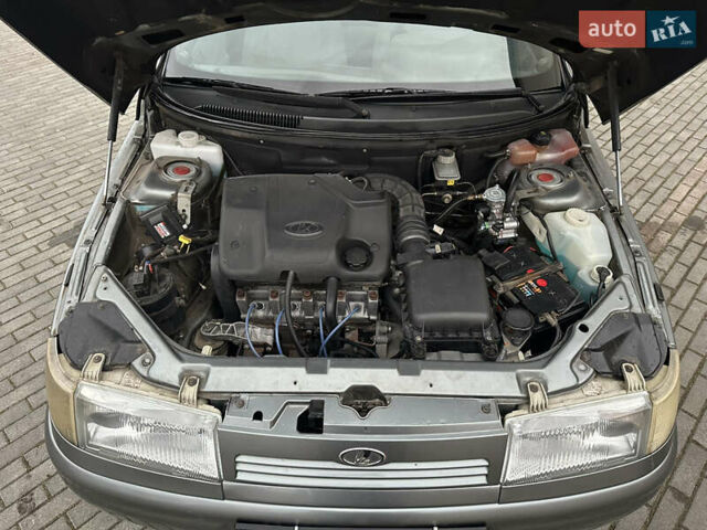 Серый ВАЗ 2111, объемом двигателя 1.6 л и пробегом 274 тыс. км за 2800 $, фото 19 на Automoto.ua