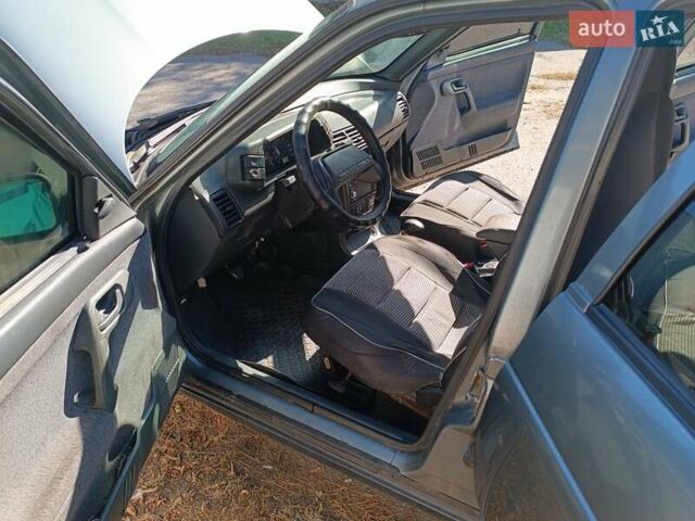 ВАЗ 2111 2007 в Кременчуге на Automoto.ua Серый ВАЗ 2111, объемом двигателя 1.6 л и пробегом 250 тыс. км за 1245 $, фото 4 на Automoto.ua