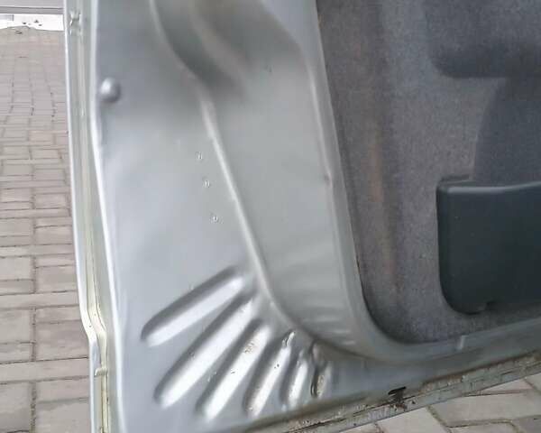 Серый ВАЗ 2111, объемом двигателя 1.6 л и пробегом 134 тыс. км за 2100 $, фото 19 на Automoto.ua