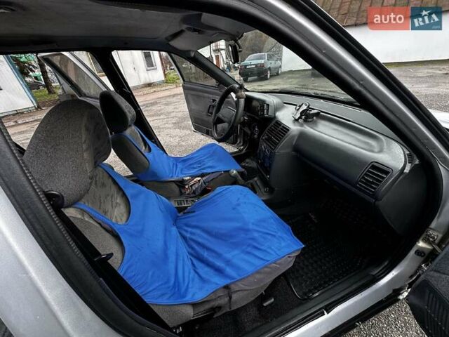 Серый ВАЗ 2111, объемом двигателя 1.6 л и пробегом 200 тыс. км за 999 $, фото 12 на Automoto.ua