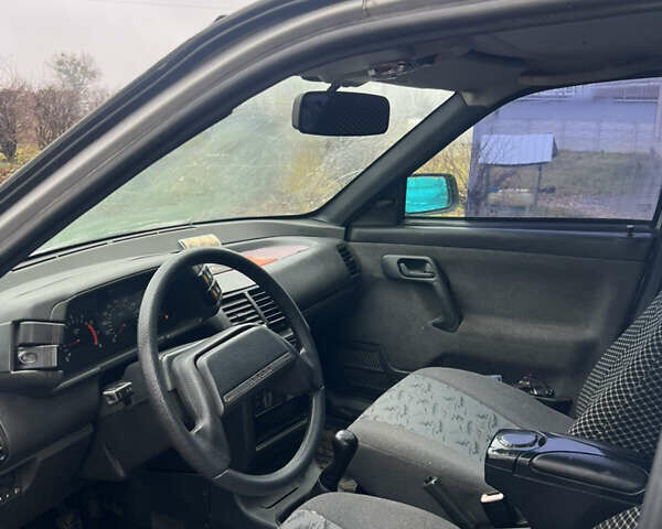 Серый ВАЗ 2111, объемом двигателя 1.6 л и пробегом 177 тыс. км за 1650 $, фото 7 на Automoto.ua