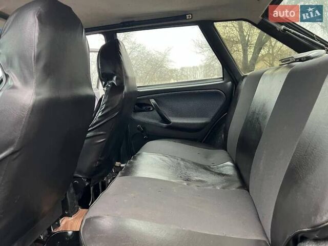 Серый ВАЗ 2111, объемом двигателя 1.6 л и пробегом 242 тыс. км за 1500 $, фото 4 на Automoto.ua