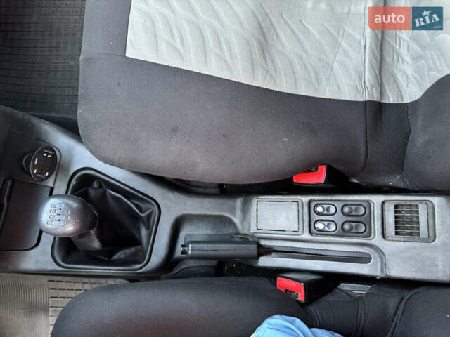 Сірий ВАЗ 2111, об'ємом двигуна 1.5 л та пробігом 176 тис. км за 2700 $, фото 18 на Automoto.ua