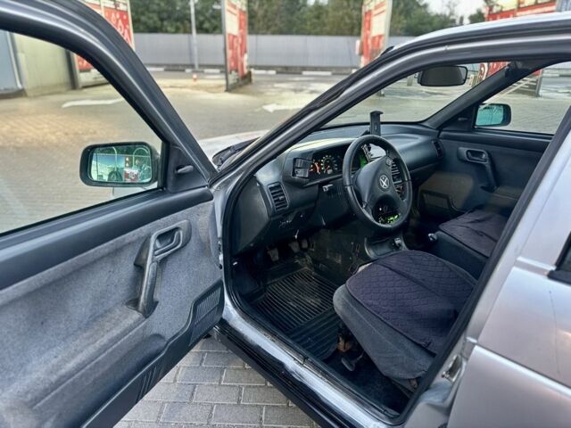Серый ВАЗ 2111, объемом двигателя 1.6 л и пробегом 222 тыс. км за 899 $, фото 5 на Automoto.ua
