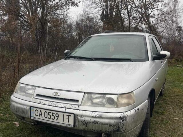 Серый ВАЗ 2111, объемом двигателя 1.6 л и пробегом 266 тыс. км за 949 $, фото 3 на Automoto.ua