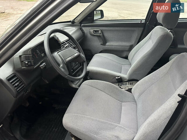 Серый ВАЗ 2111, объемом двигателя 1.6 л и пробегом 274 тыс. км за 2800 $, фото 8 на Automoto.ua