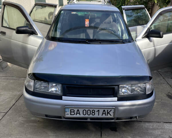 Серый ВАЗ 2111, объемом двигателя 1.6 л и пробегом 330 тыс. км за 1900 $, фото 1 на Automoto.ua