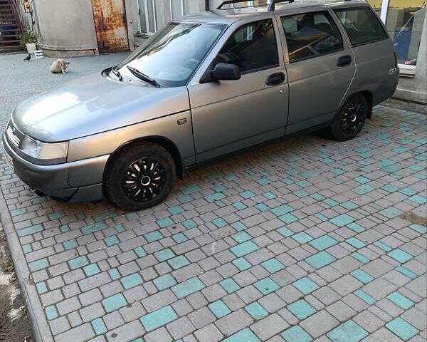 Серый ВАЗ 2111, объемом двигателя 1.6 л и пробегом 205 тыс. км за 2000 $, фото 7 на Automoto.ua