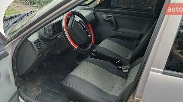 Серый ВАЗ 2111, объемом двигателя 1.6 л и пробегом 179 тыс. км за 1950 $, фото 10 на Automoto.ua