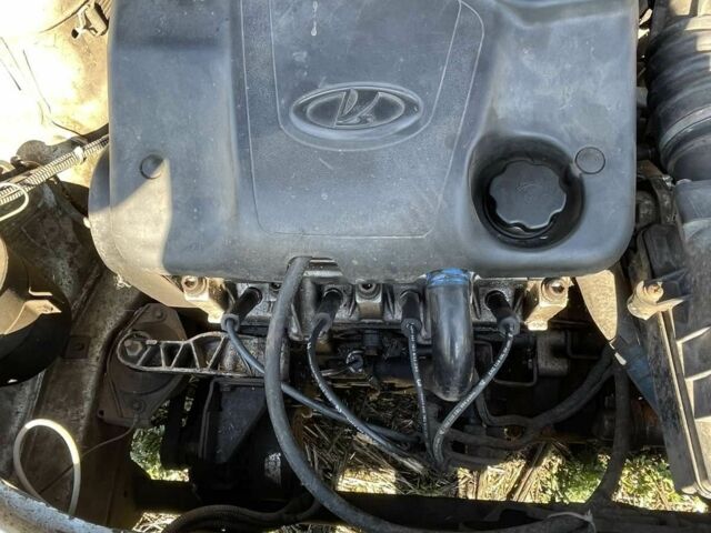 Серый ВАЗ 2111, объемом двигателя 0 л и пробегом 309 тыс. км за 1500 $, фото 3 на Automoto.ua