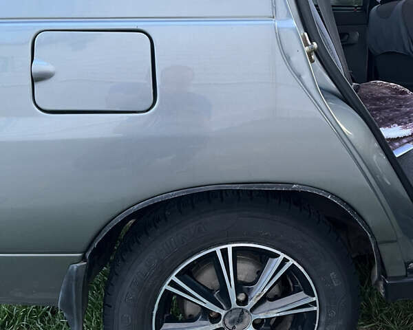 Сірий ВАЗ 2111, об'ємом двигуна 1.6 л та пробігом 49 тис. км за 3150 $, фото 14 на Automoto.ua