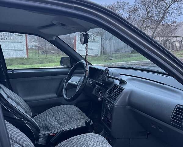 Серый ВАЗ 2111, объемом двигателя 1.6 л и пробегом 57 тыс. км за 3100 $, фото 15 на Automoto.ua