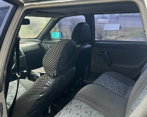 Серый ВАЗ 2111, объемом двигателя 1.6 л и пробегом 177 тыс. км за 1650 $, фото 8 на Automoto.ua