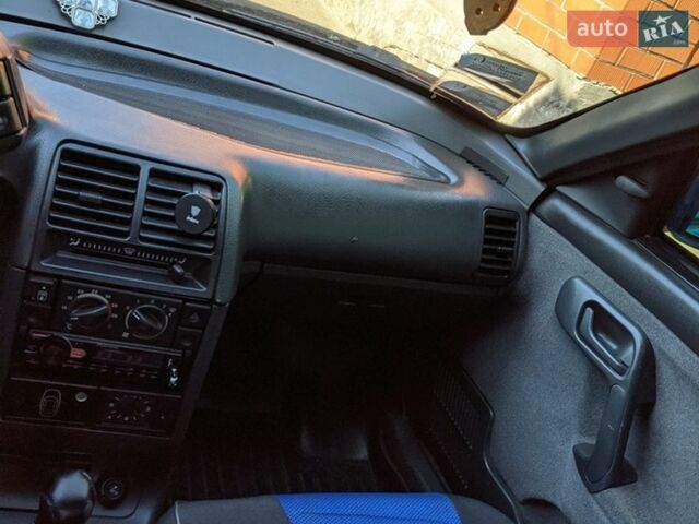 Сірий ВАЗ 2111, об'ємом двигуна 1.6 л та пробігом 172 тис. км за 2200 $, фото 12 на Automoto.ua