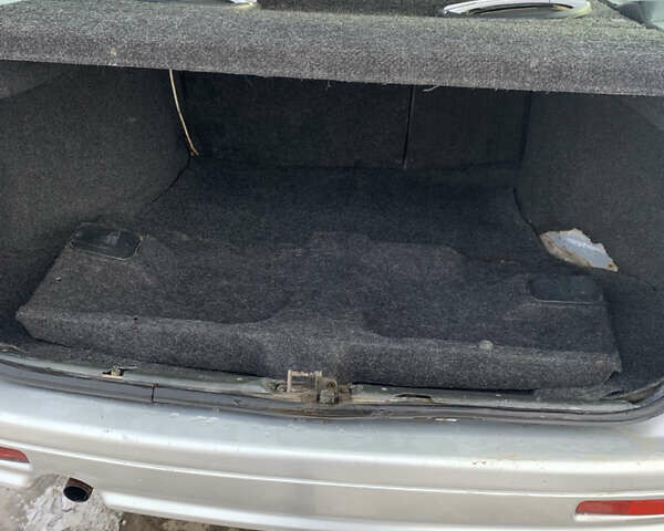 Серый ВАЗ 2111, объемом двигателя 1.6 л и пробегом 257 тыс. км за 1250 $, фото 11 на Automoto.ua