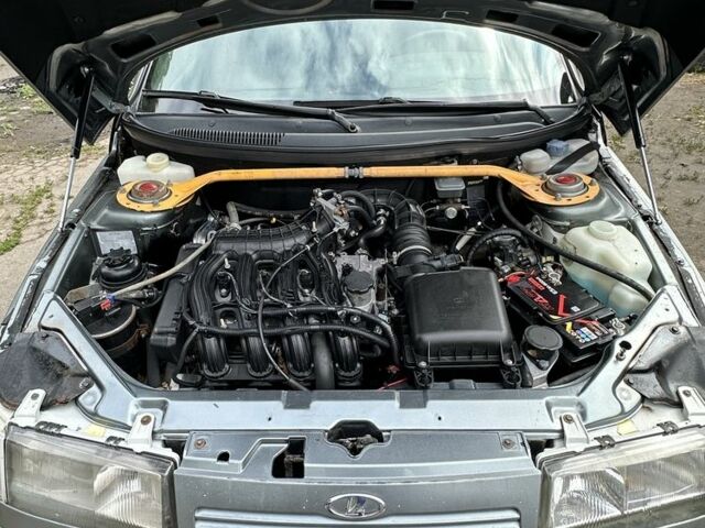 Серый ВАЗ 2111, объемом двигателя 1.6 л и пробегом 111 тыс. км за 1600 $, фото 5 на Automoto.ua