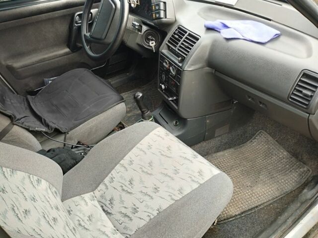 Серый ВАЗ 2111, объемом двигателя 0 л и пробегом 400 тыс. км за 1800 $, фото 2 на Automoto.ua