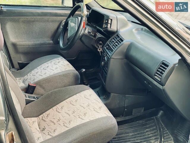 Сірий ВАЗ 2111, об'ємом двигуна 1.6 л та пробігом 175 тис. км за 950 $, фото 5 на Automoto.ua