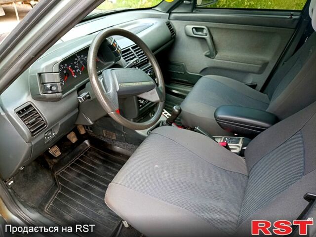 Серый ВАЗ 2111, объемом двигателя 1.6 л и пробегом 97 тыс. км за 2600 $, фото 2 на Automoto.ua