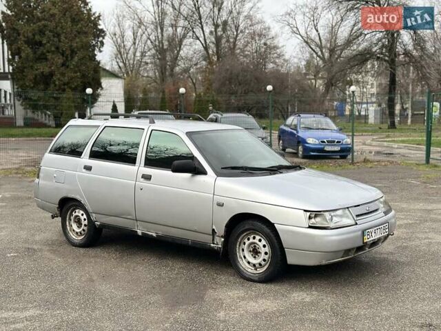 Серый ВАЗ 2111, объемом двигателя 1.6 л и пробегом 200 тыс. км за 999 $, фото 4 на Automoto.ua