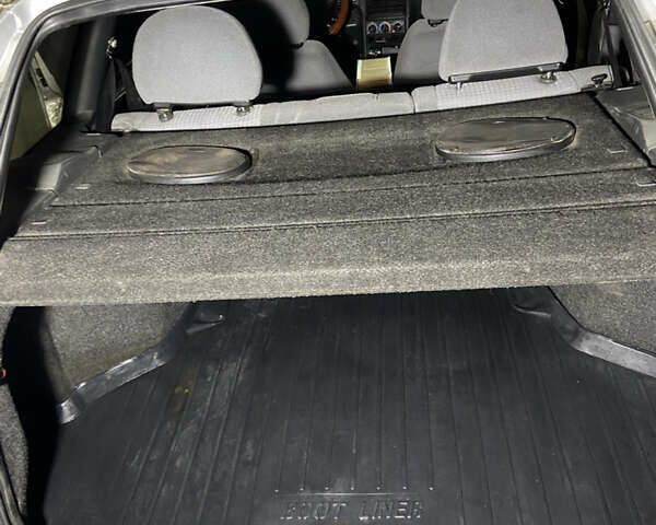 Сірий ВАЗ 2111, об'ємом двигуна 1.6 л та пробігом 200 тис. км за 1800 $, фото 9 на Automoto.ua