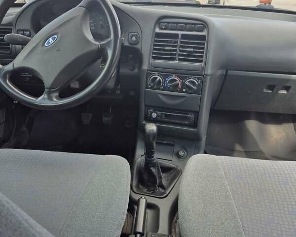 Сірий ВАЗ 2111, об'ємом двигуна 1.6 л та пробігом 137 тис. км за 2300 $, фото 13 на Automoto.ua