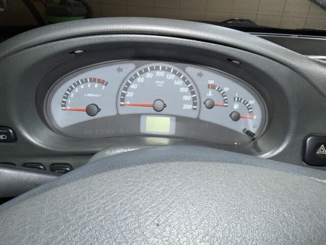 Серый ВАЗ 2111, объемом двигателя 1.6 л и пробегом 120 тыс. км за 2892 $, фото 6 на Automoto.ua