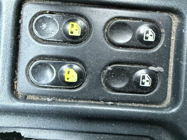 Серый ВАЗ 2111, объемом двигателя 1.6 л и пробегом 267 тыс. км за 1445 $, фото 6 на Automoto.ua