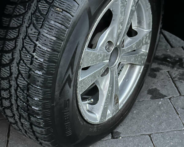 ВАЗ 2111 2008 в Межгорье на Automoto.ua Серый ВАЗ 2111, объемом двигателя 1.6 л и пробегом 150 тыс. км за 1900 $, фото 19 на Automoto.ua