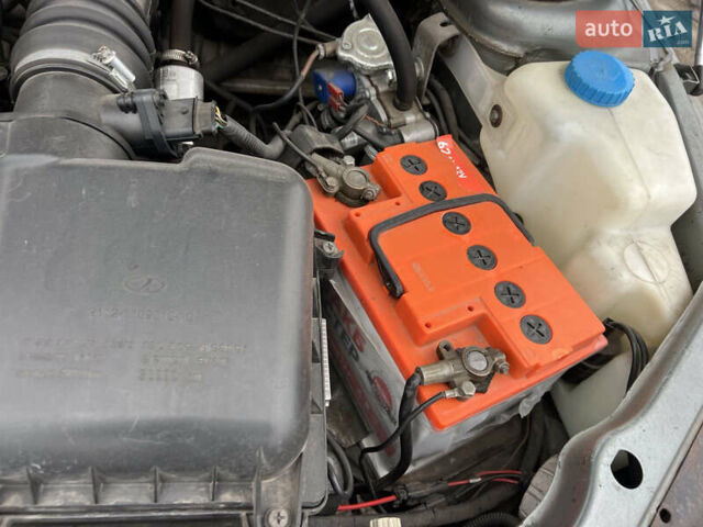 Серый ВАЗ 2111, объемом двигателя 1.6 л и пробегом 120 тыс. км за 2100 $, фото 9 на Automoto.ua