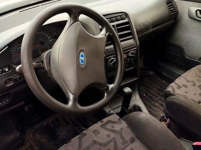 Сірий ВАЗ 2111, об'ємом двигуна 1.6 л та пробігом 320 тис. км за 1000 $, фото 7 на Automoto.ua