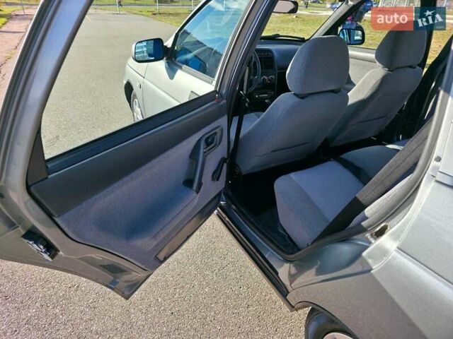 ВАЗ 2111 2008 в Киеве на Automoto.ua Серый ВАЗ 2111, объемом двигателя 1.6 л и пробегом 56 тыс. км за 3600 $, фото 50 на Automoto.ua