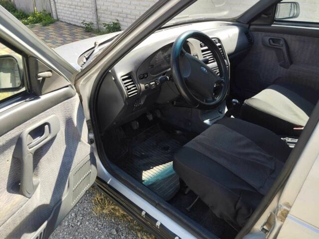 Серый ВАЗ 2111, объемом двигателя 0 л и пробегом 248 тыс. км за 1708 $, фото 6 на Automoto.ua