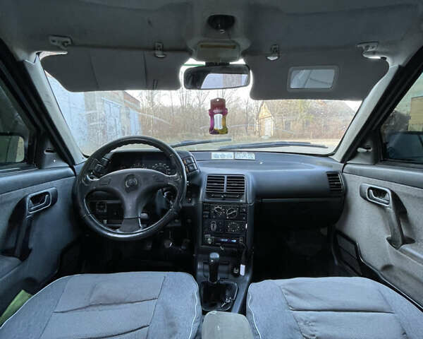 Сірий ВАЗ 2111, об'ємом двигуна 1.6 л та пробігом 180 тис. км за 1250 $, фото 6 на Automoto.ua