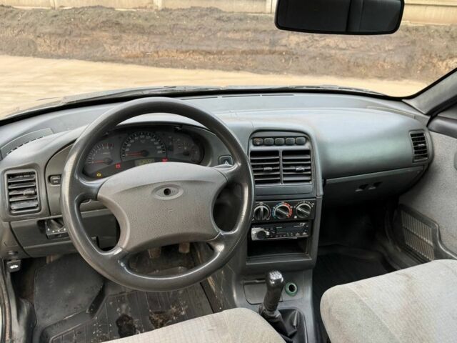 Серый ВАЗ 2111, объемом двигателя 1.6 л и пробегом 188 тыс. км за 1850 $, фото 4 на Automoto.ua