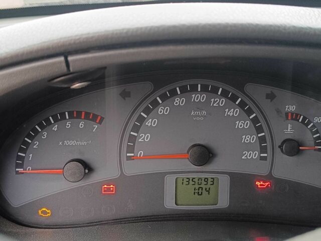 Серый ВАЗ 2111, объемом двигателя 1.6 л и пробегом 135 тыс. км за 2000 $, фото 5 на Automoto.ua