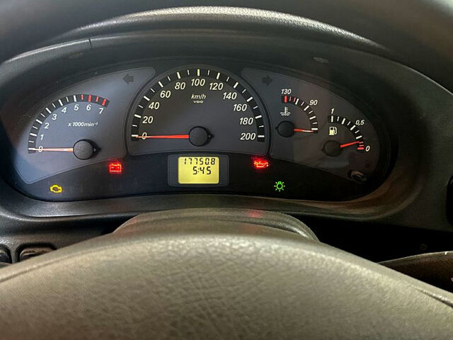 Серый ВАЗ 2111, объемом двигателя 1.6 л и пробегом 177 тыс. км за 2450 $, фото 2 на Automoto.ua