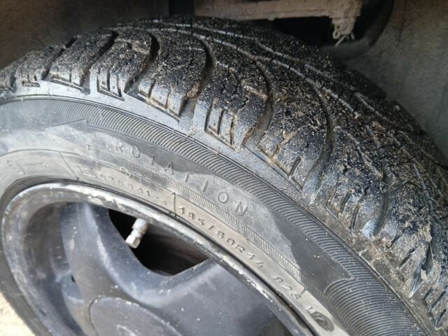 Серый ВАЗ 2111, объемом двигателя 1.5 л и пробегом 240 тыс. км за 999 $, фото 6 на Automoto.ua